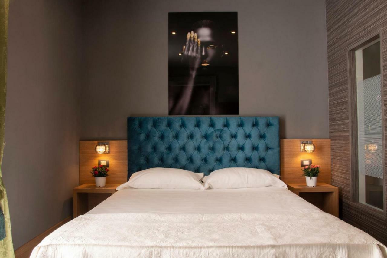 Umberto I° Suite & Spa Napoli Ngoại thất bức ảnh