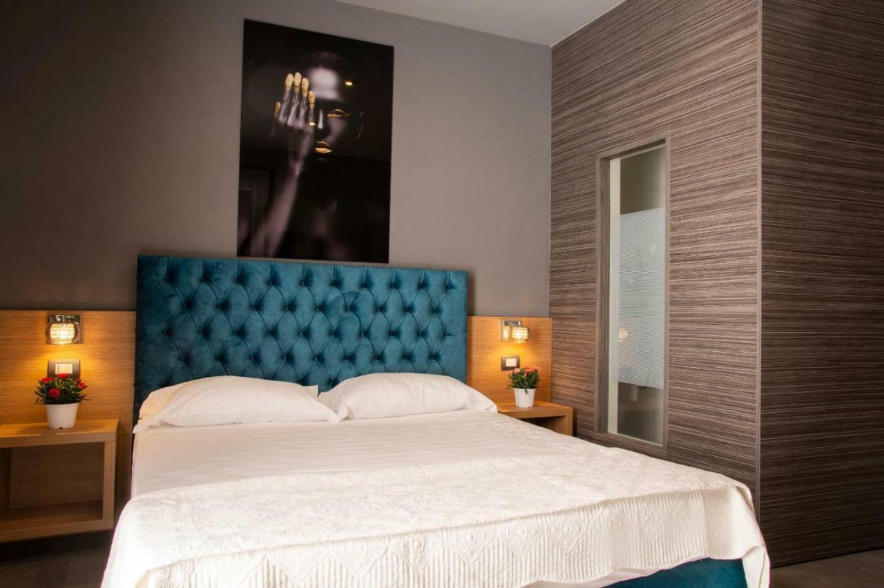 Umberto I° Suite & Spa Napoli Ngoại thất bức ảnh