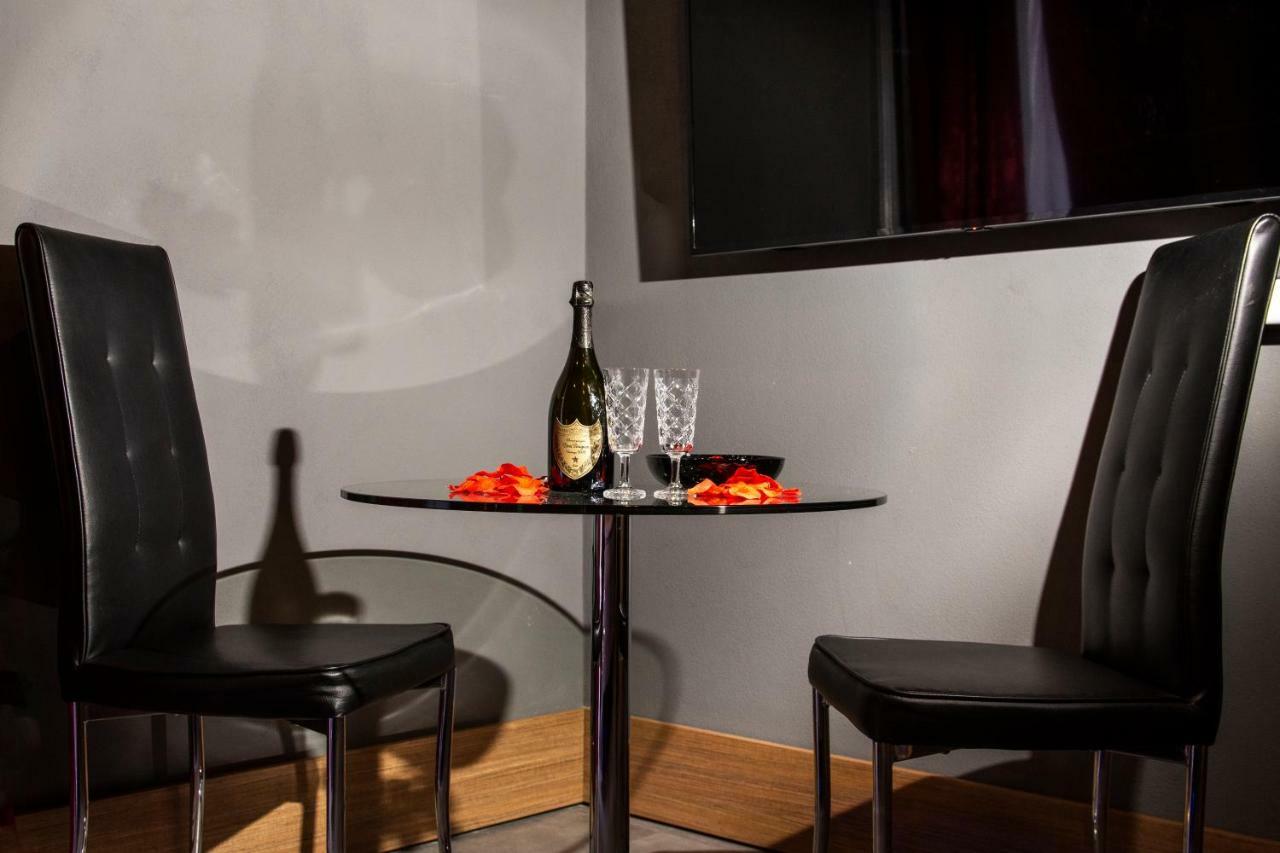 Umberto I° Suite & Spa Napoli Ngoại thất bức ảnh